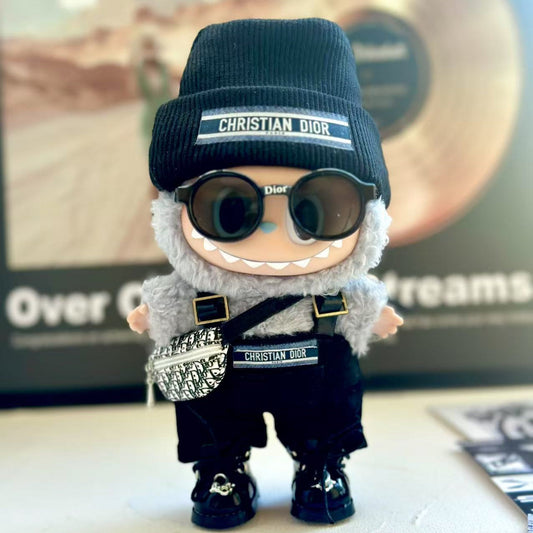 Luksuslikust inspireeritud Labubu rõivakomplekt